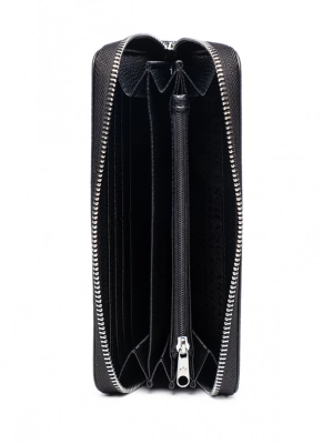 Кошелек черного цвета с надписью  лого бренда Armani Exchange