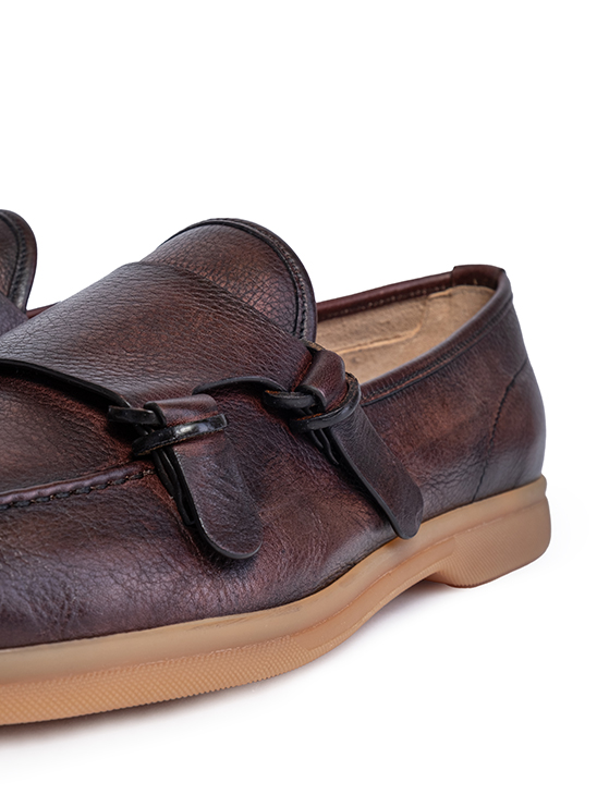 Кожаные туфли коричневого цвета Fabi
