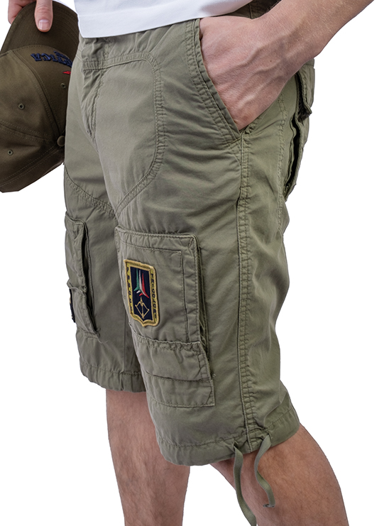 Шорты цвета хаки с вышивкой на поясе Aeronautica Militare