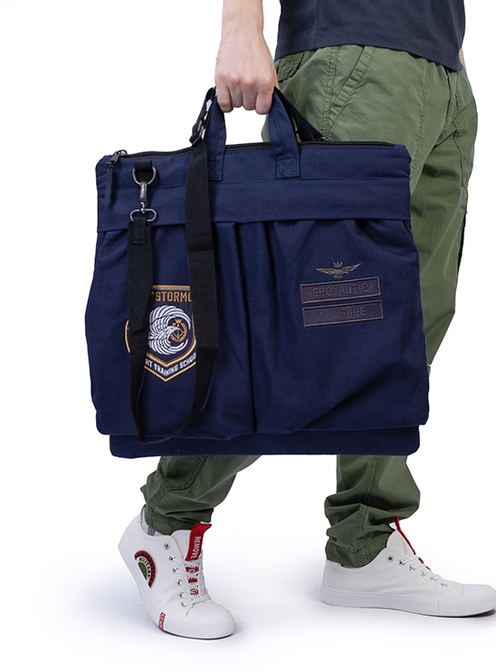 Темно-синяя сумка-портфель с надписью бренда Aeronautica Militare