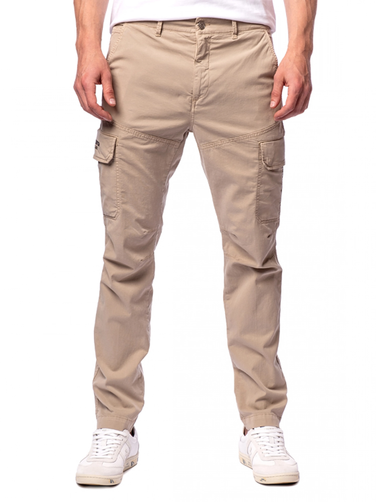 Брюки чинос из хлопка с прорезными карманами и патчем из эко кожи Aeronautica Militare