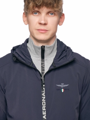 Куртка прямого кроя в темно-синем цвете с капюшоном и логотипом бренда на груди Аeronautica Militare