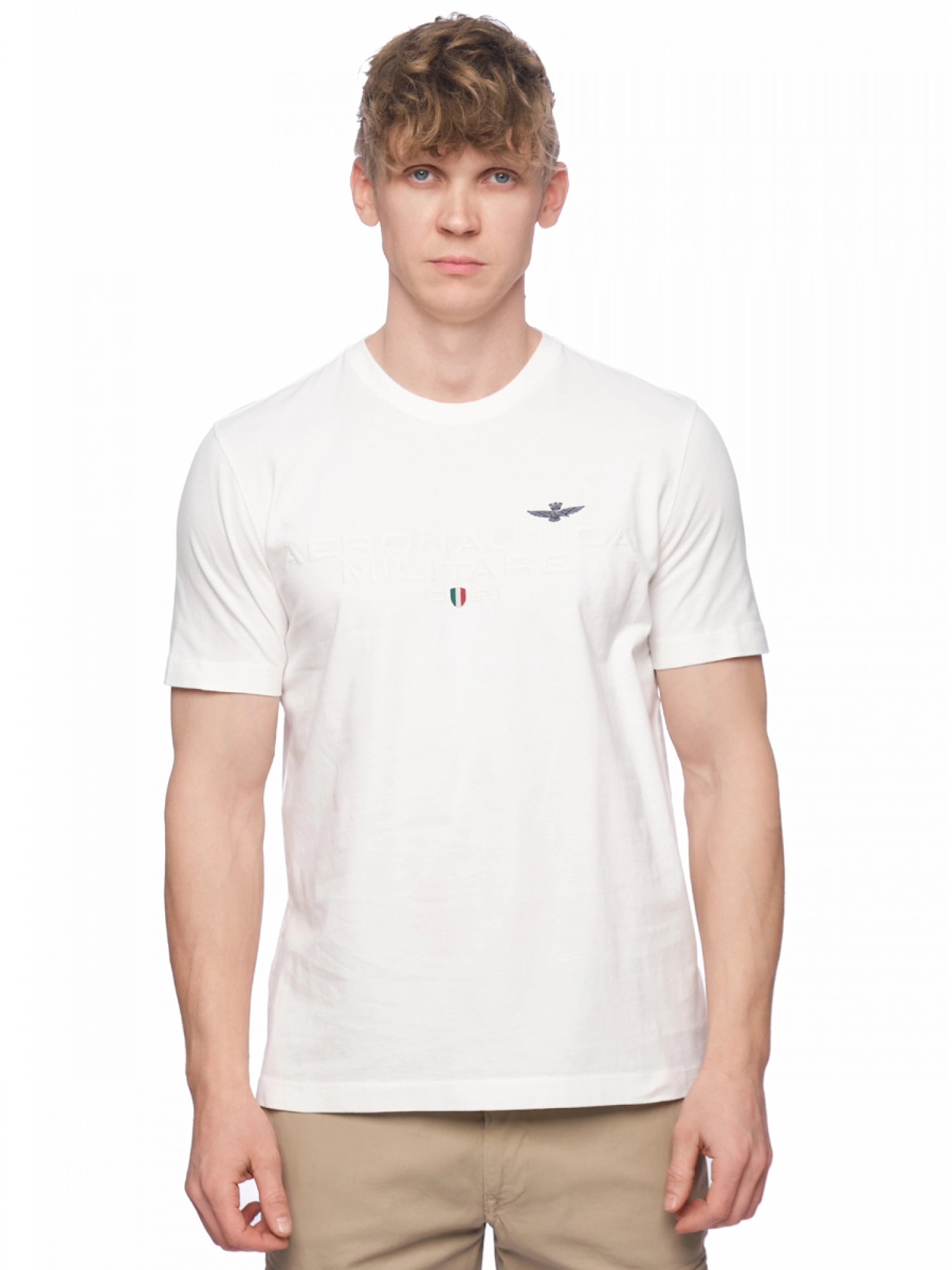 Футболка в белом цвете с эффектом состаренности прямого кроя с принтом на груди Аeronautica Militare
