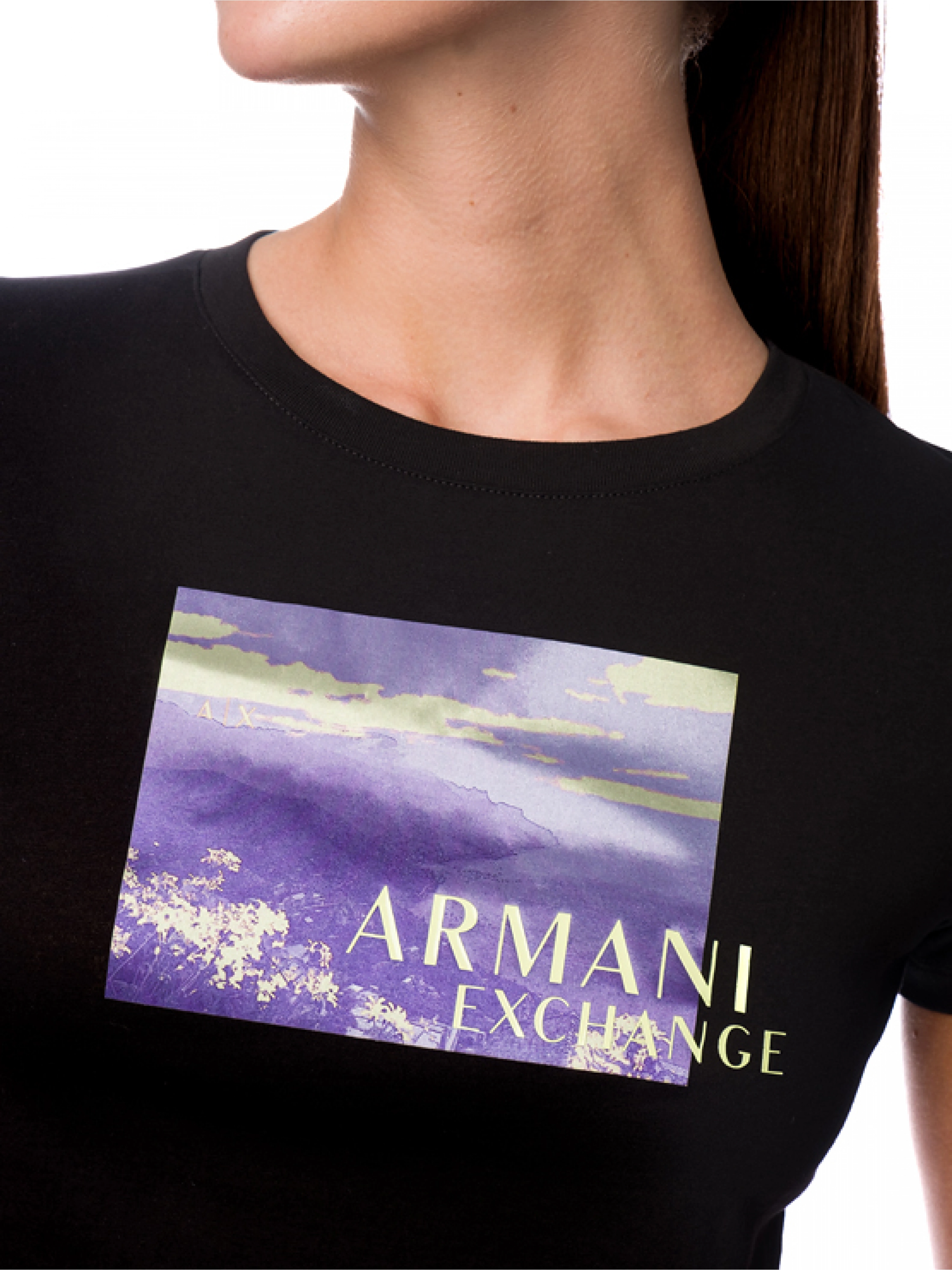 Футболка Armani Exchange приталенного кроя в черном цвете с контрастным принтом
