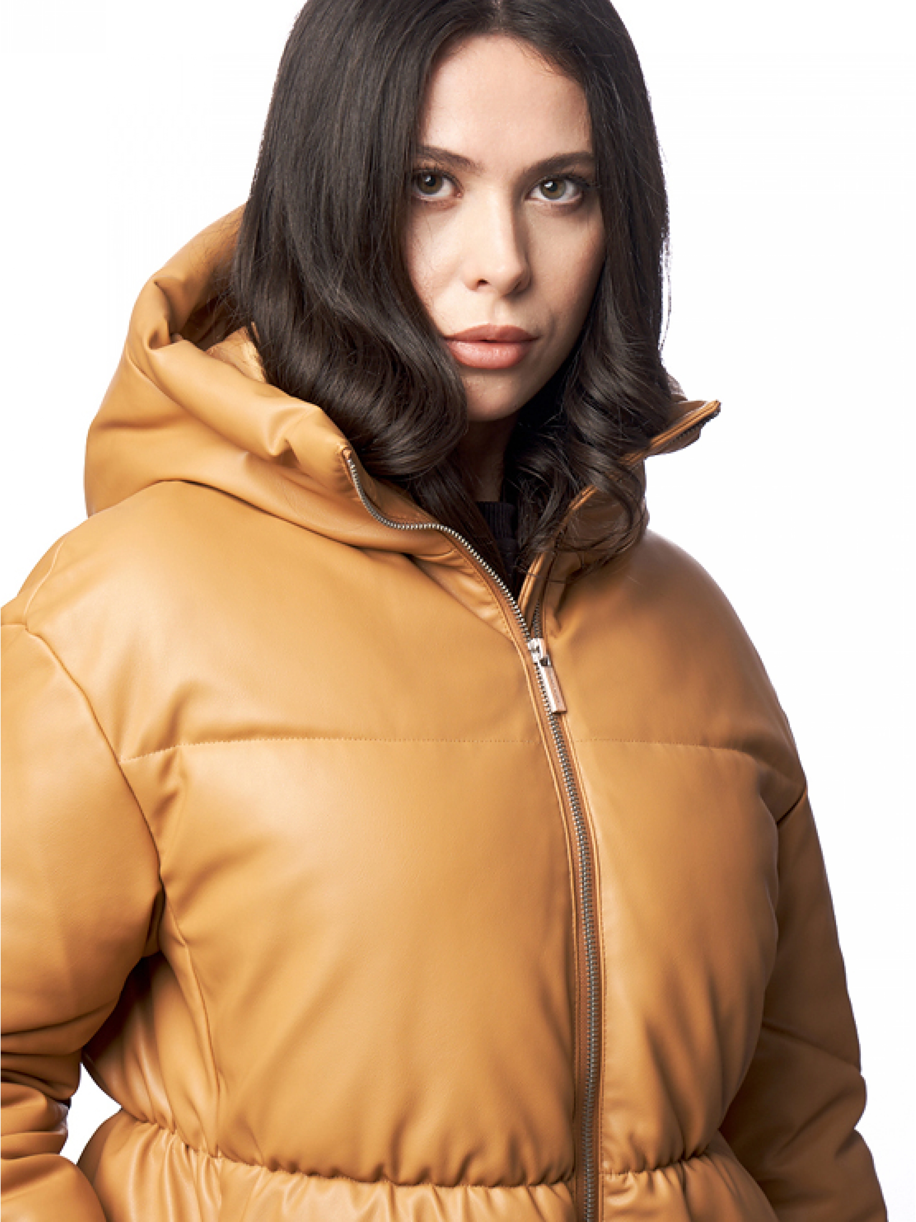 Пальто в рыжем цвете с капюшоном Armani Exchange