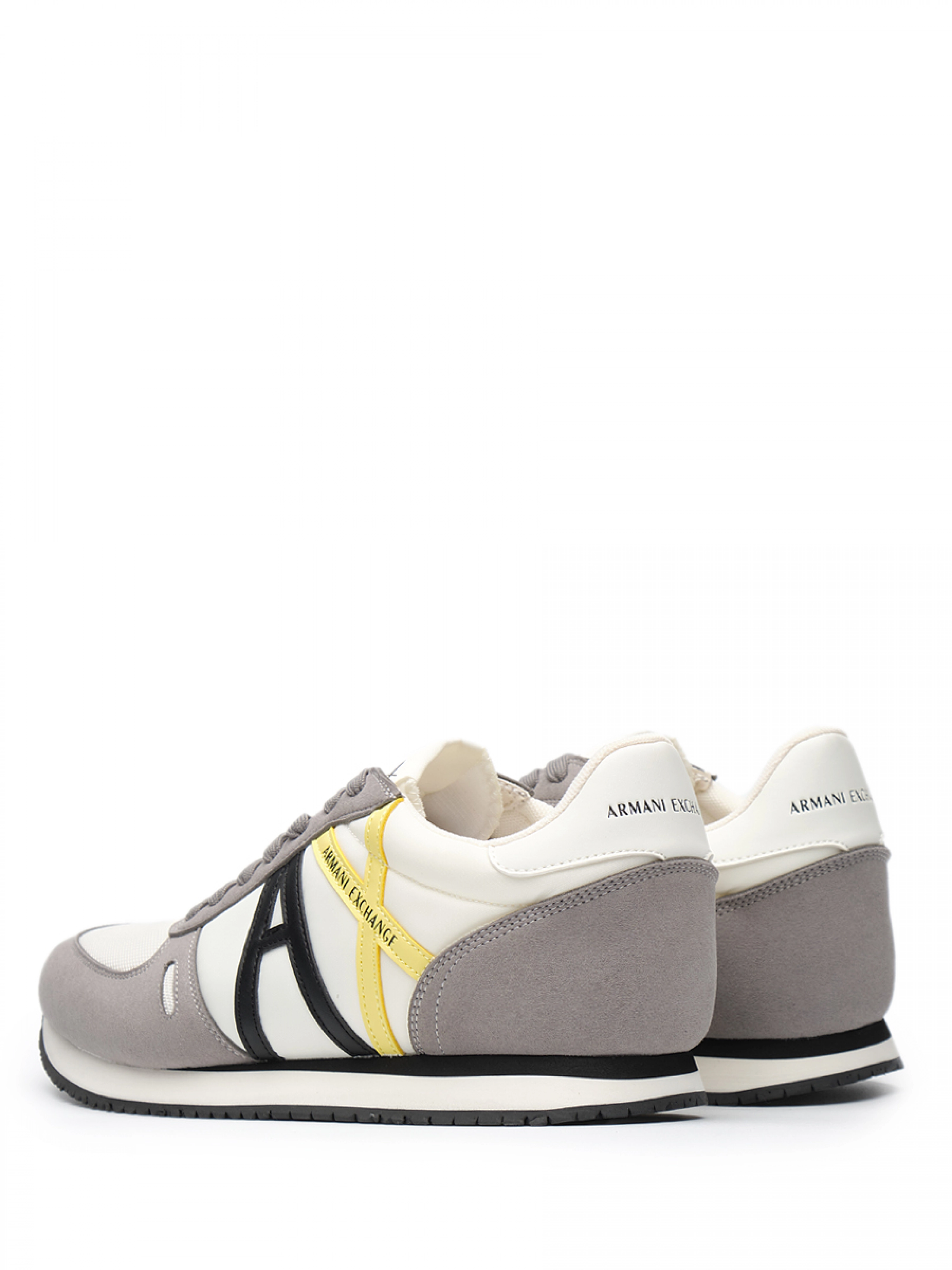Кроссовки в комбинированной расцветке с контрастными вставкамии логотипом бренда Armani Exchange