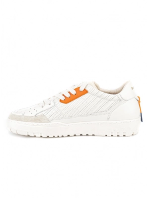 Кеды в белом цвете с перфорацией Barracuda 3431BU с замшевыми вставками