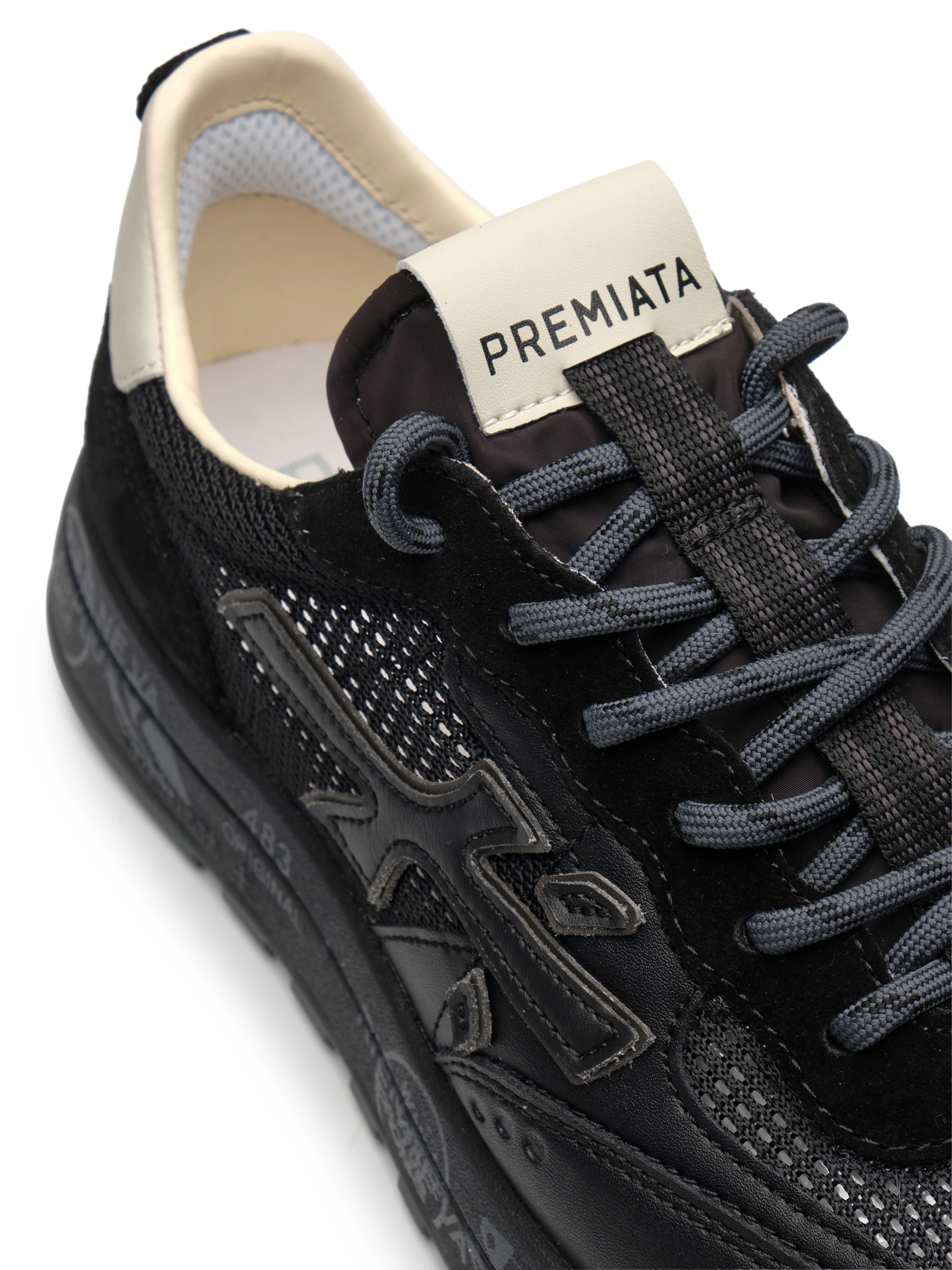 Кеды в черном цвете перфорированные Premiata NOUS8299 с белым задником