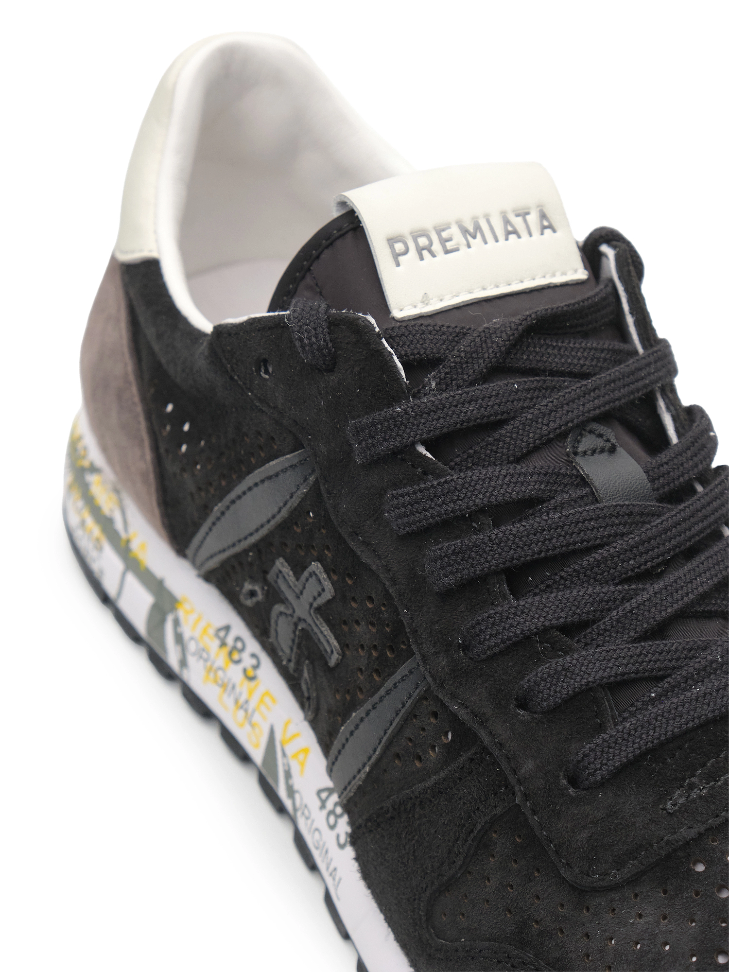 Кроссовки в черном цвете Premiata ERIC8232 с контрастным задником