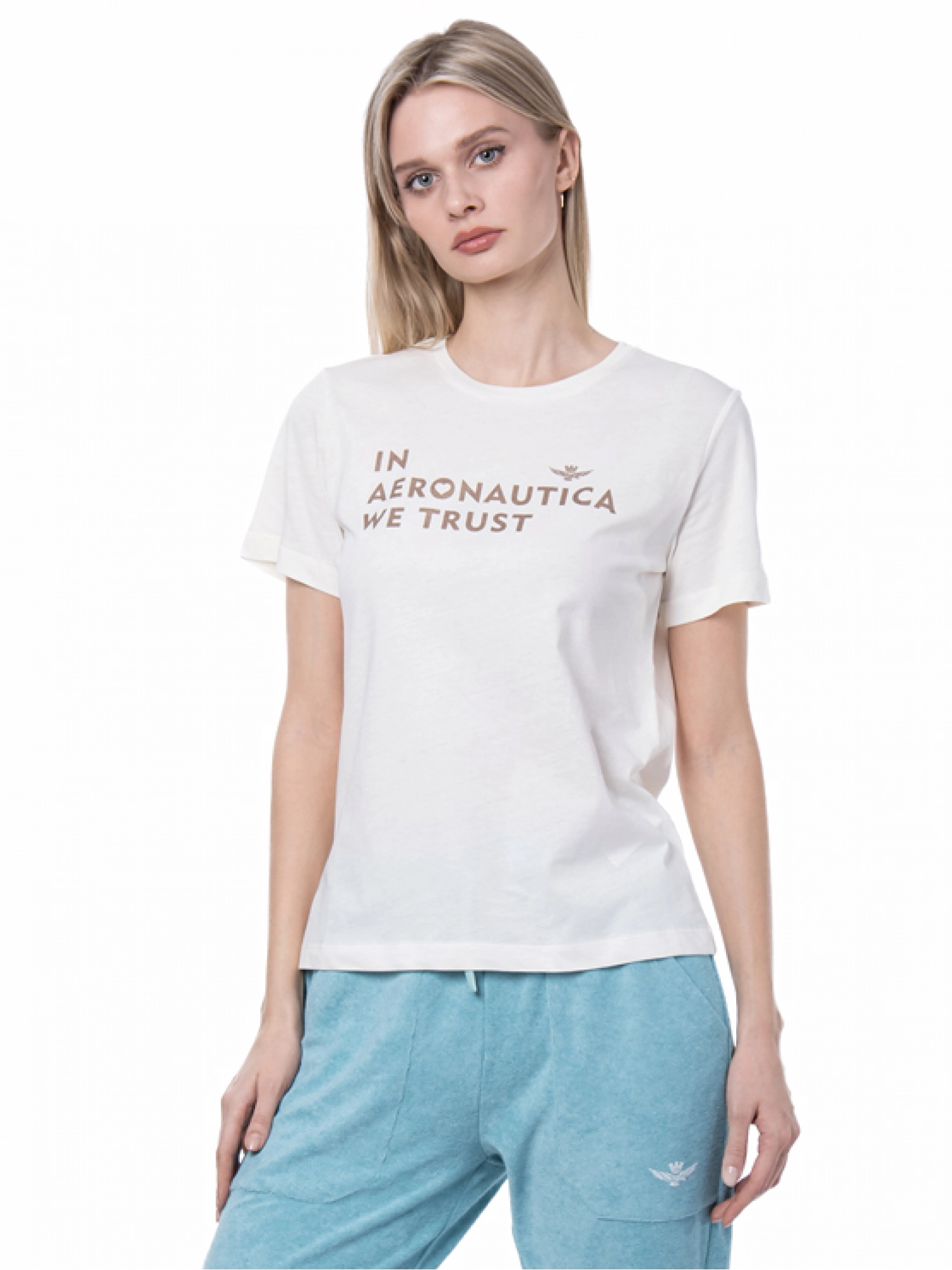 Футболка прямого кроя Aeronautica Militare в молочном цвете с логотипом на груди