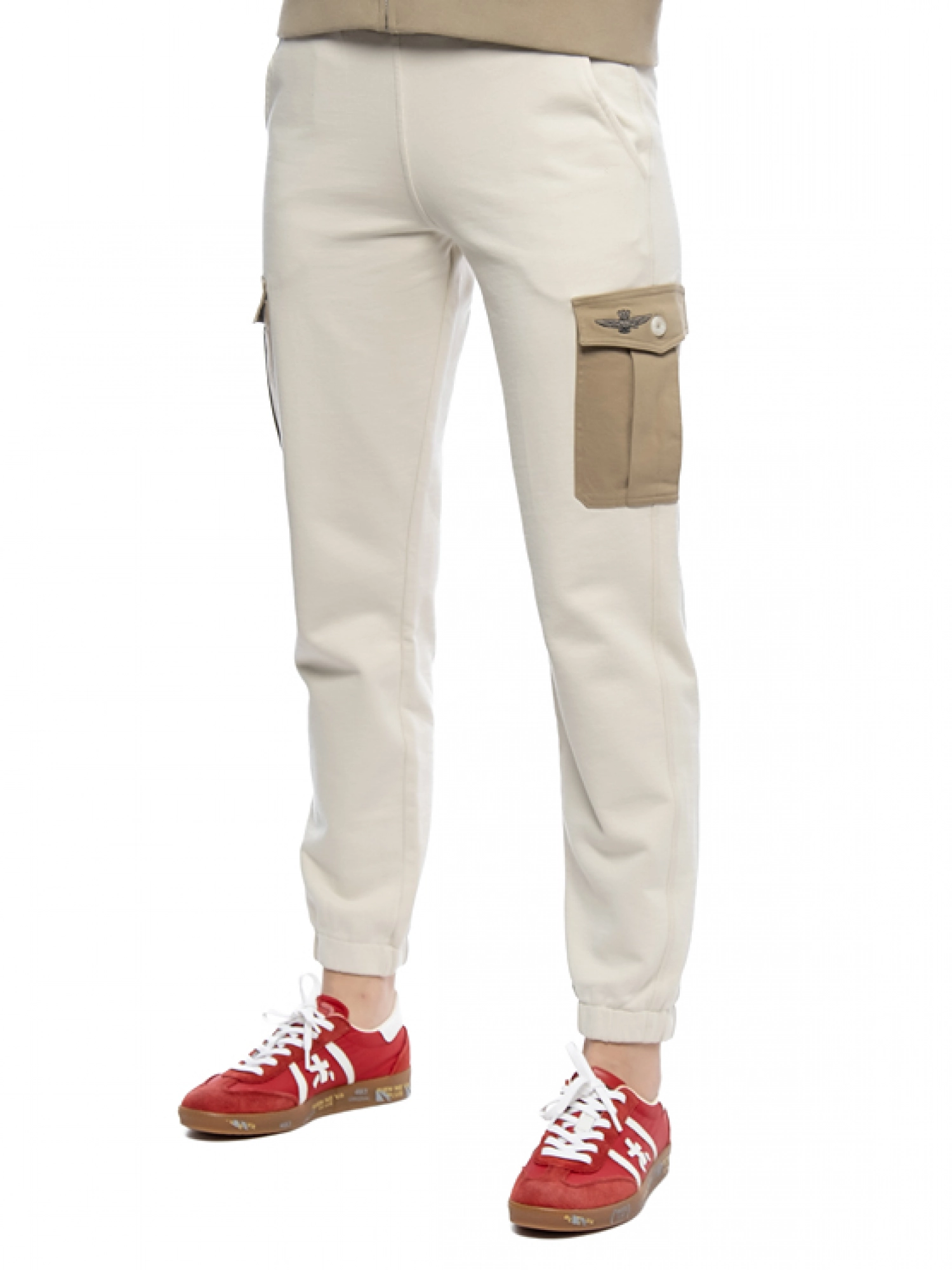 Спортивные брюки Aeronautica Militare с накладными карманами в молочном цвете