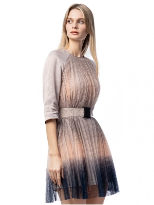 Плиссированное платье в бежевом цвете с градиентом к низу Armani Exchange