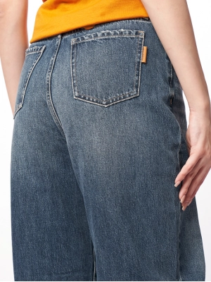 Джинсы свободного кроя на высокой посадке в темно-синем цвете Armani Exchange