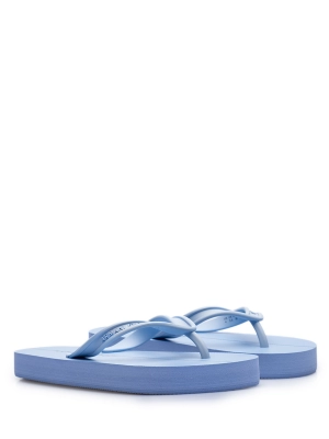 Сланцы голубого цвета с надписью лого бренда Armani Exchange