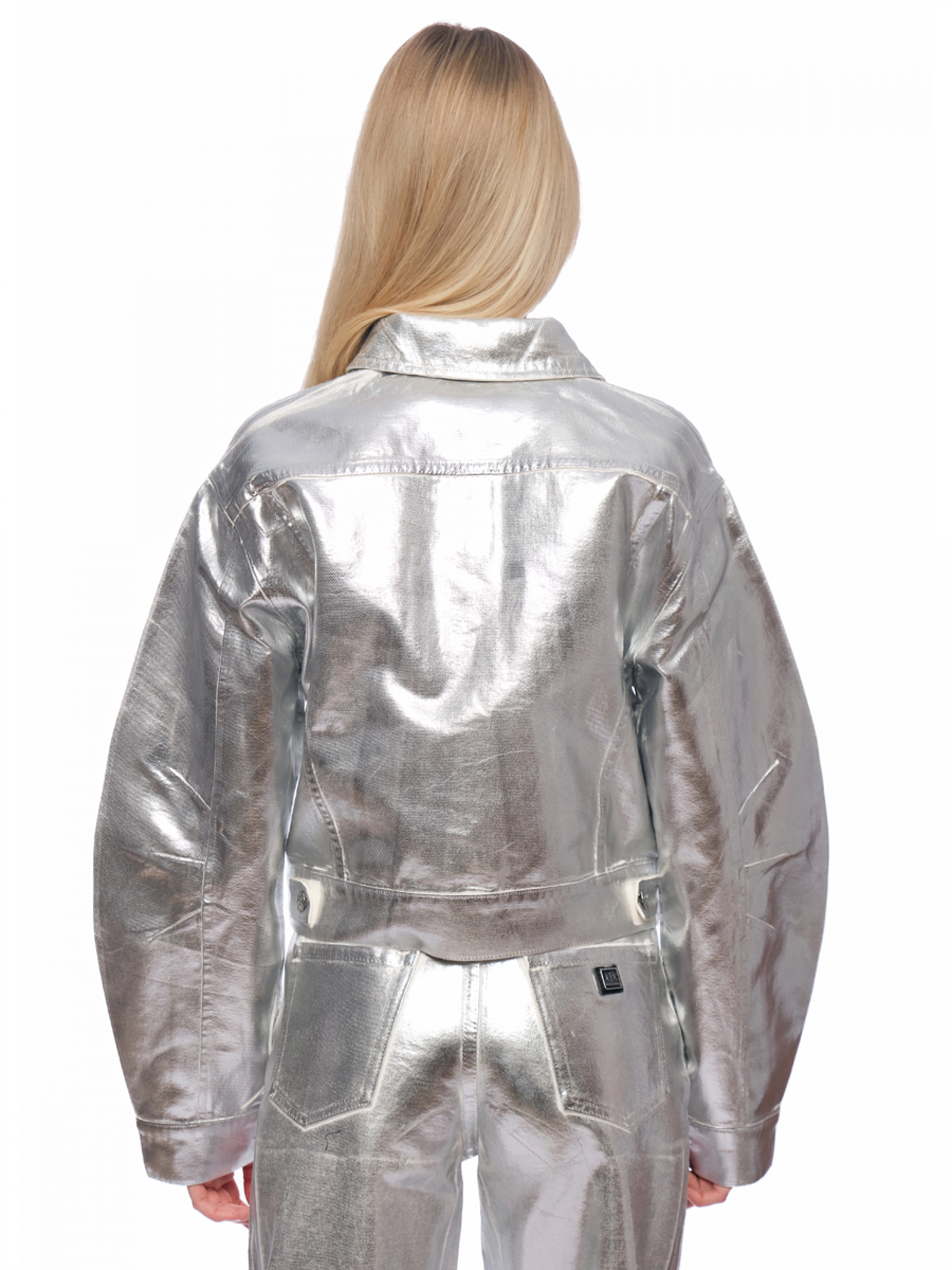 Укороченная куртка в цвете металлик на пуговицах с отложным воротником Armani Exchange Укороченная куртка в цвете металлик на пуговицах с отложным воротником Armani Exchange