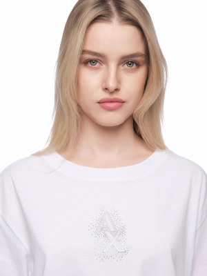 Футболка кроп в белом цвете свободного кроя с логотипом Armani Exchange Футболка кроп в белом цвете свободного кроя с логотипом Armani Exchange