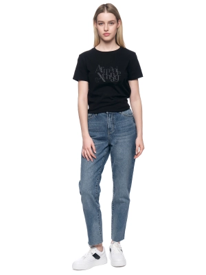 Футболка приталенного кроя в черном цвете с логотипом на груди Armani Exchange