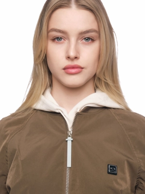 Куртка свободного кроя в цвете хаки с резинкой на поясе и резинкой на горловине Armani Exchang