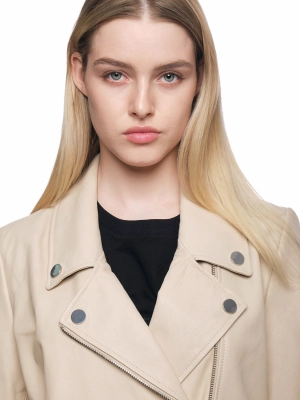 Кожаная куртка в молочном цвете с молнией сбоку и отложным воротником Armani Exchange