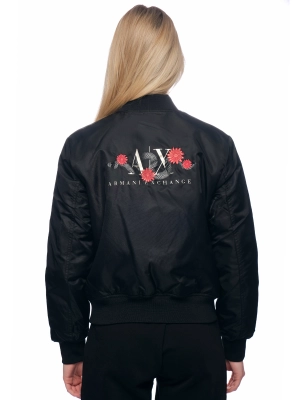 Куртка в черном цвете с боковыми карманами на молнии и резинками на поясе и горловине Armani Exchang