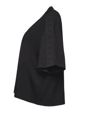 Футболка кроп в черном цвете свободного кроя с логотипом Armani Exchange