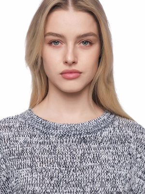 Футболка из плотного трикотажа в сером цвете свободного кроя Armani Exchange