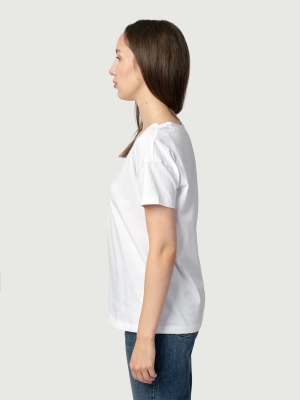Футболка в белом цвете прямого кроя Armani Exchange