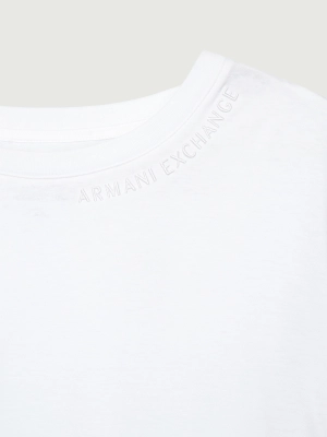 Футболка в белом цвете прямого кроя Armani Exchange