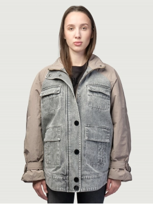 Куртка в комбинированном цвете с накладными карманами Armani Exchange Куртка в комбинированном цвете с накладными карманами Armani Exchange