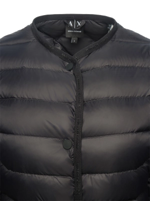Стёганая куртка в черном цвете приталенного кроя Armani Exchange