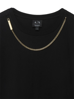 Черная футболка Armani Exchange с золтой цепочкой