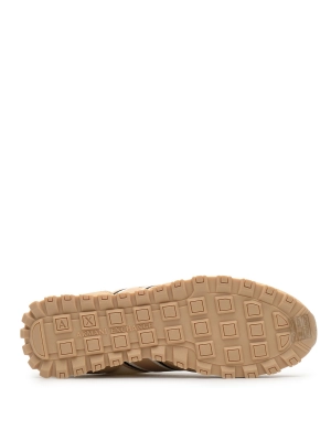 Женские кроссовки коричневого цвета с белыми вставками Armani Exchange