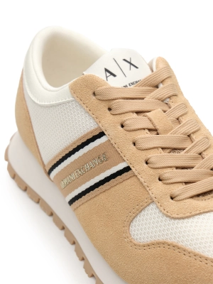 Женские кроссовки коричневого цвета с белыми вставками Armani Exchange