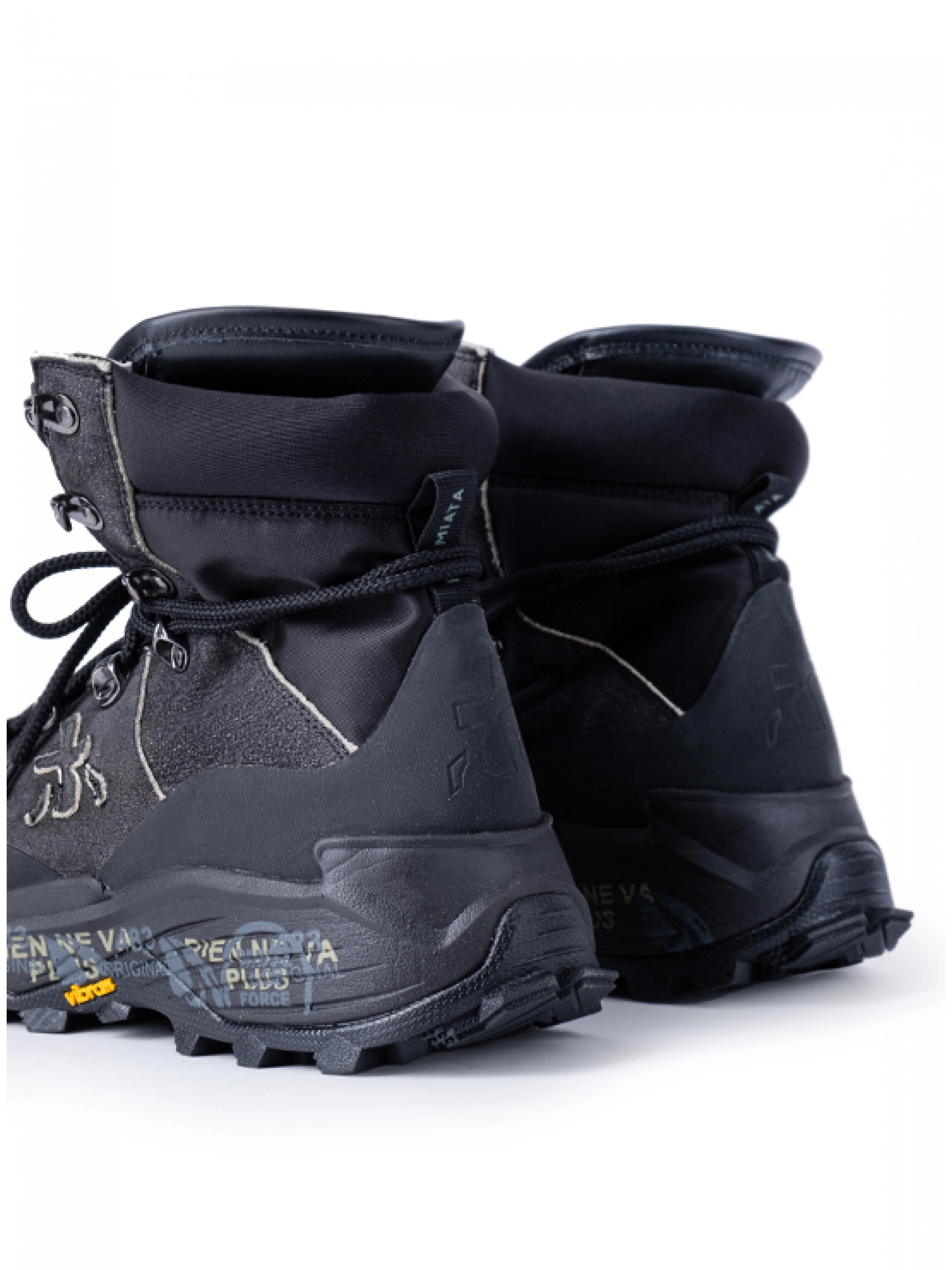 Ботинки Premiata Midtreck 282 в черном цвете на высокой шнуровке на подошве Vibram Ботинки Premiata Midtreck 282 в черном цвете на высокой шнуровке на подошве Vibram