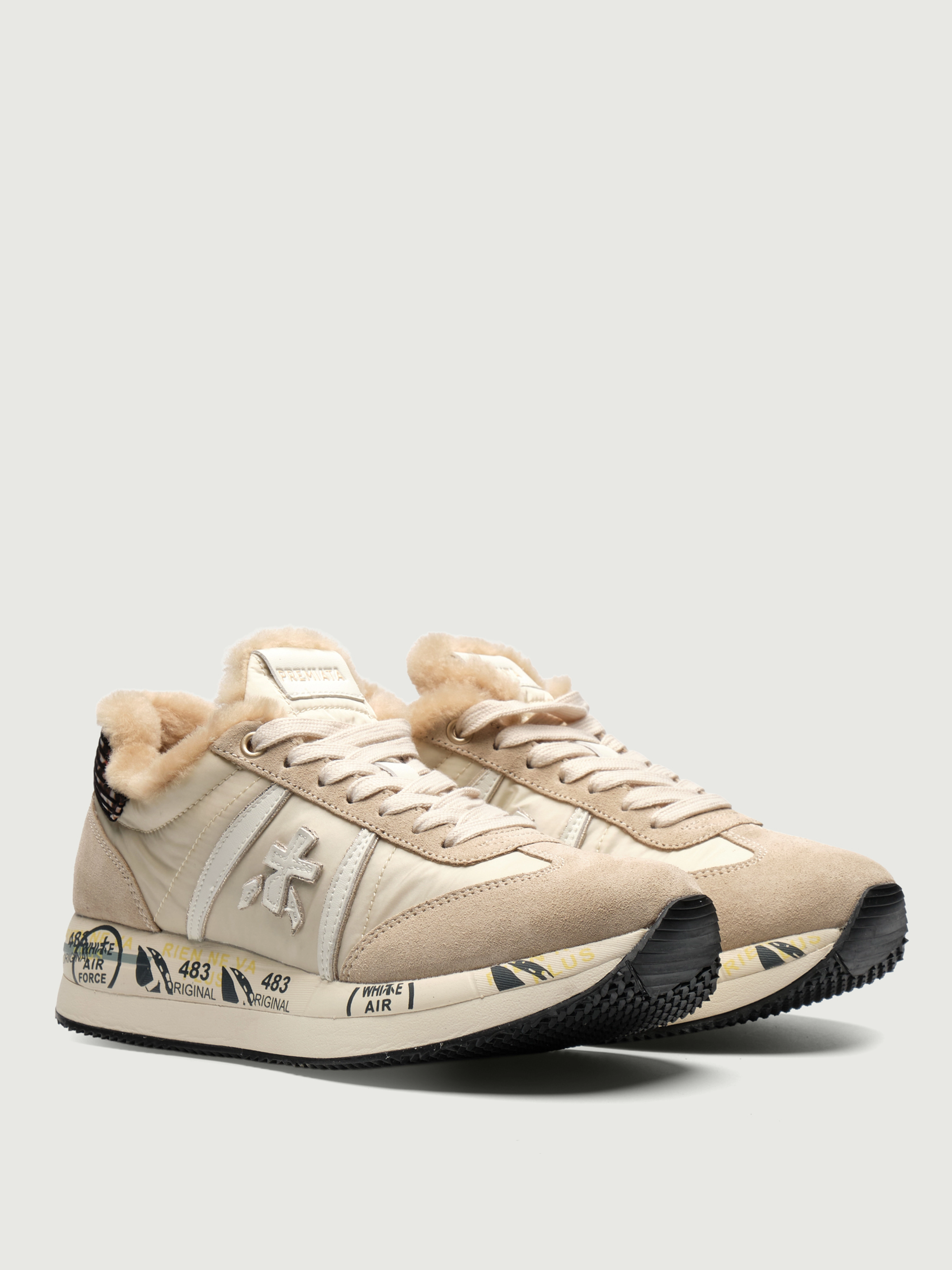 Женские утеплённые кроссовки Premiata CONNY7689M молочного цвета с натуральным мехом