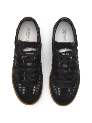 Перфарированные Кеды в черном цвете Premiata BONNIED8201 на коричневой подошве