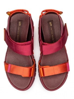 Сандалии в бордовом цвете на массивной подошве United Nude