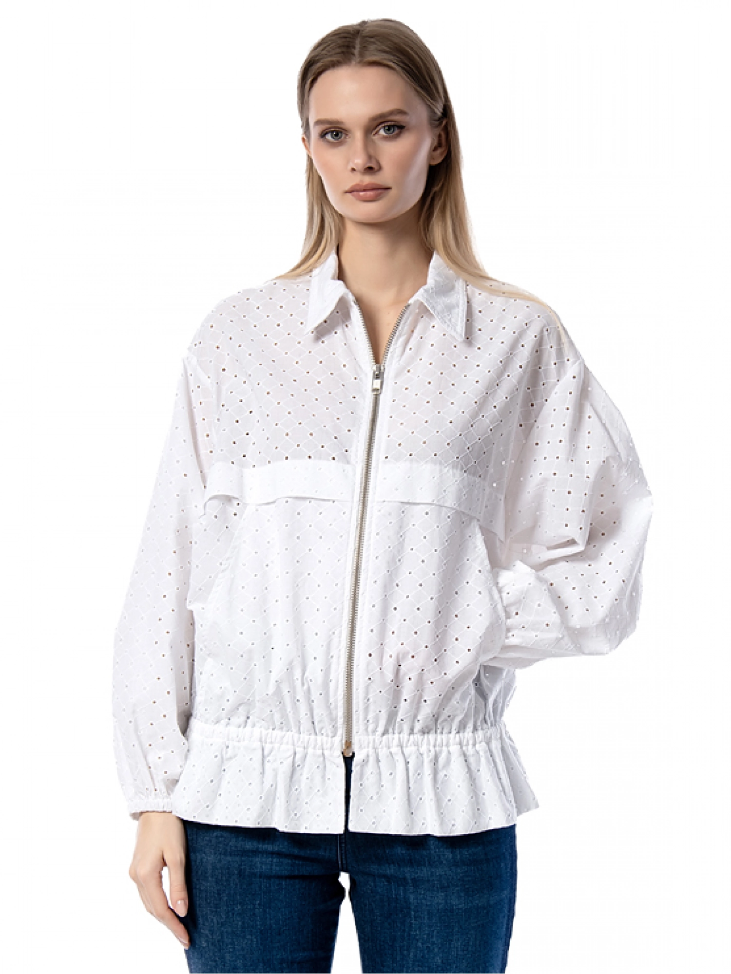 Куртка ICE Play в белом цвете на кулиске с перфорированным принтом