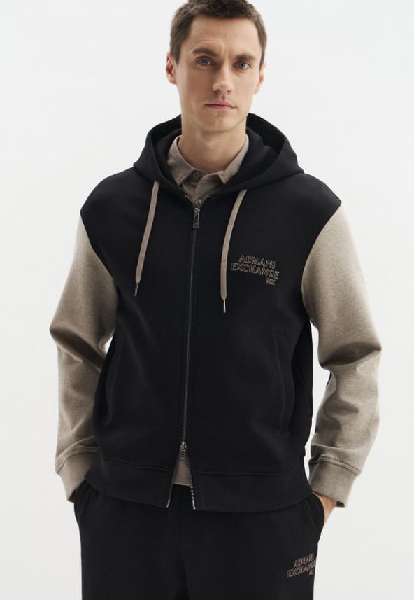 Armani Exchange ONE BLOCK UP ПЕРВЫЙ ШАГ ГОРОДСКОГО РИТМА